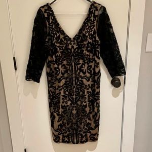 Sue Wong V-neck 3/4 sleeve cocktail dress